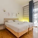 Apartamento Deluxe W/ Garage