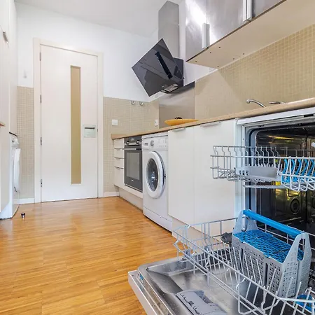 Deluxe W/ Garage Apartmán *