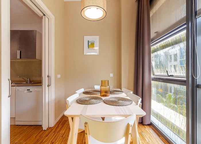 Deluxe W/ Garage Apartmán *